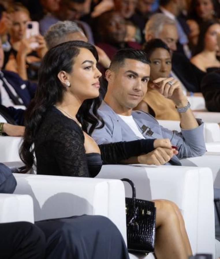 Messi le cumplió el sueño a su esposa y Pedri recibió el premio más valioso de su vida: así son las vacaciones de los cracks