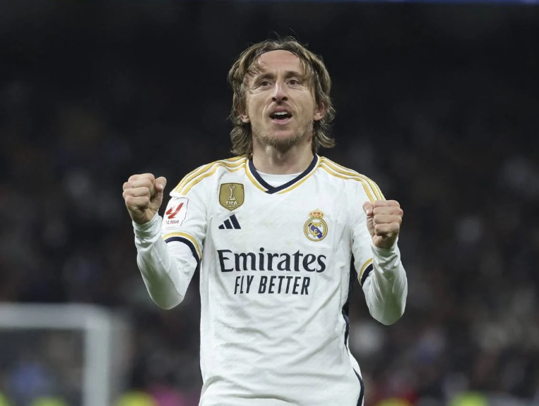 Kylian Mbappé “provoca” salidas en el Real Madrid: las estrellas que disputan su última temporada de blanco