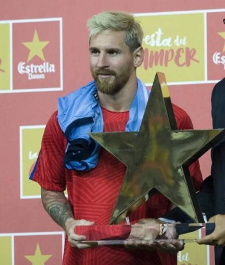 Dejó un trofeo en el vestuario del Barcelona: revelan cómo fue la última visita de Messi al Camp Nou  