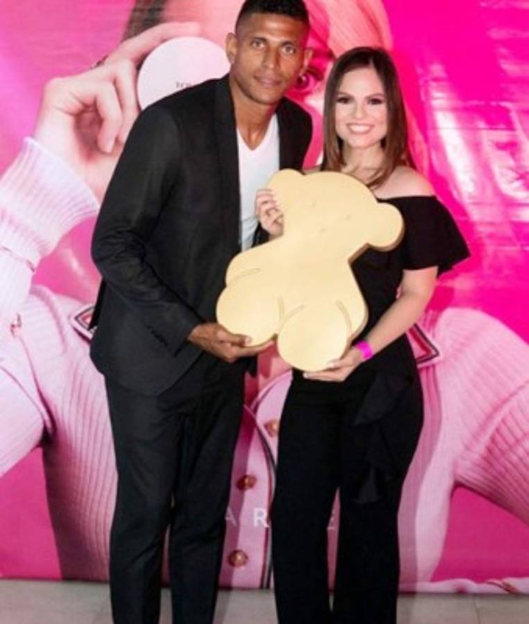 Exclusiva lista de personalidades invitadas a la boda del futbolista Carlo Costly