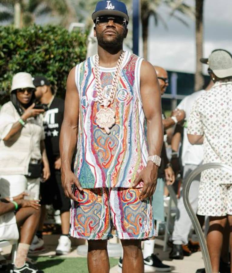 El dineral que ganó Floyd Mayweather por la derrota del 'Canelo' ante Crawford: su patrimonio al descubierto