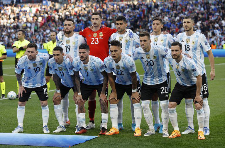 Argentina clasificó al Mundial tras quedar como segundo de su eliminatoria con 39 puntos.