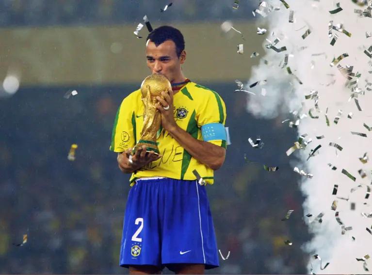 Ganó dos Copas del Mundo con Brasil y la decisión que tomó para evitar la bancarrota: “puedo dar todo para pagar”