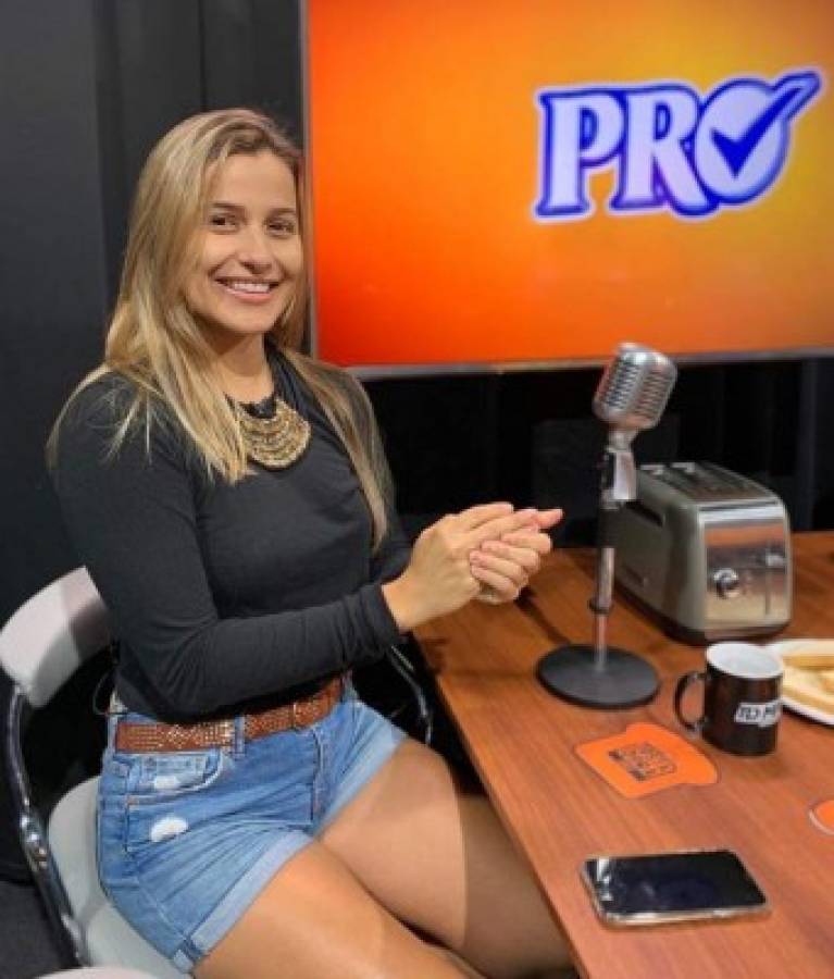 Sara López, la presentadora tica que confesó que no andaría con Gustavo Matosas