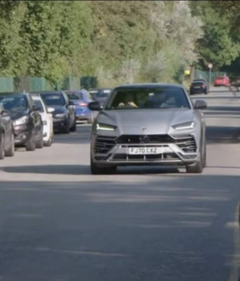 Una nave espacial: Así es el lujoso nuevo auto de Cristiano Ronaldo que ya presume en Inglaterra