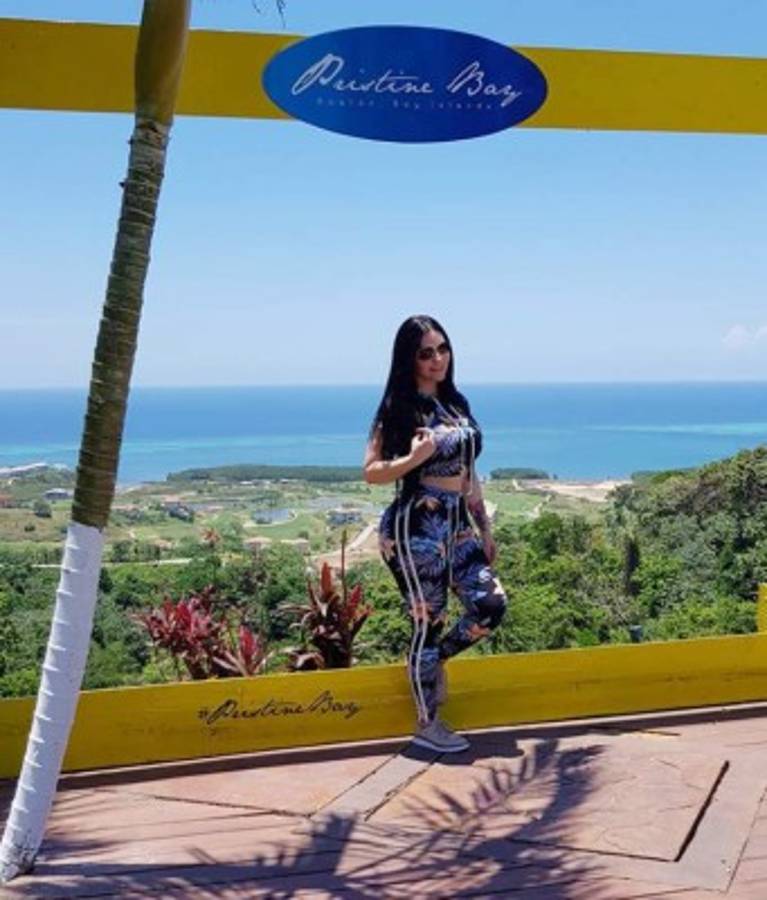 FOTOS: La picante promesa de Ariana Herchi si Marathón se corona campeón