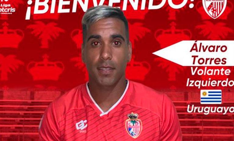 EL MERCADO: Motagua ficha un volante y presenta delantero, Olimpia tiene nuevo jugador y Real España quiere un atacante olimpista