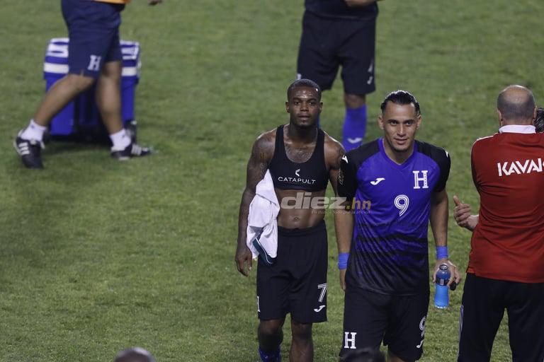 La tristeza de Honduras en su último juego eliminatorio en casa, el intercambio de camisetas y la celebración de México en San Pedro Sula