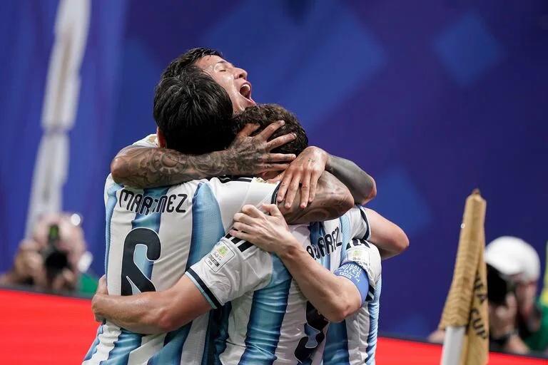 FIFA prohíbe a estos árbitros pitar a Argentina y se revela el motivo ¿Decisión de Infantino?