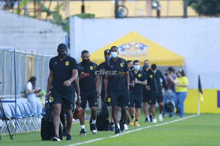 Llegada, música y buen ambiente: Así se vive la previa del clásico Real España y Motagua en el estadio Morazán