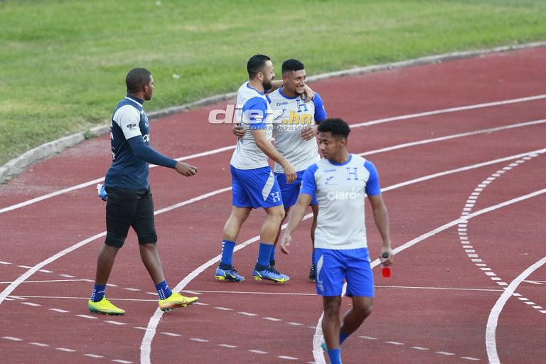 ¡Caras largas, pero también motivación! Las postales de entreno de Honduras de cara al juego con El Salvador