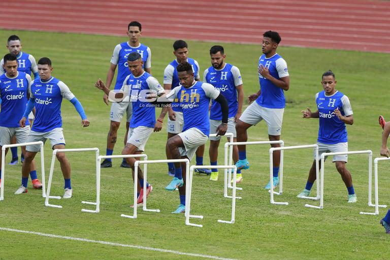 ¡Broma a Sacaza y risas! Así fue el primer entreno de la Selección Honduras para la triple fecha eliminatoria