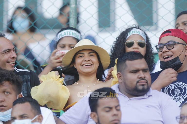 ¿Quién era la chica de negro en el Nacional? Belleza, colorido y lo que comía la Tota Medina en pleno juego Platense-Motagua