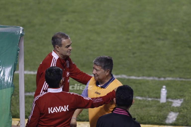La tristeza de Honduras en su último juego eliminatorio en casa, el intercambio de camisetas y la celebración de México en San Pedro Sula