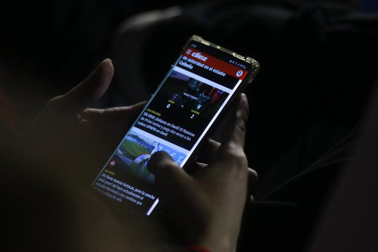 ¡Hermosas chicas y color! La Ceiba se viste de fiesta para el juego juego Vida vs. Olimpia