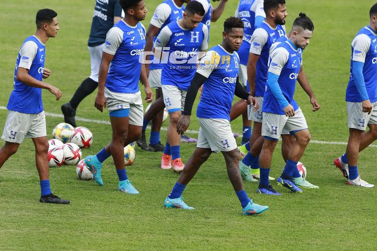 ¡Broma a Sacaza y risas! Así fue el primer entreno de la Selección Honduras para la triple fecha eliminatoria