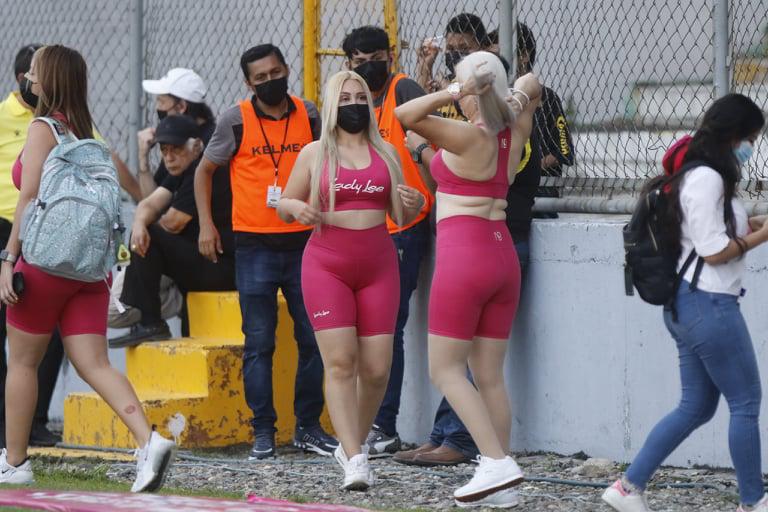 Las chicas de rosa: Las bellezas que nos dejó la jornada 12 de la Liga Nacional de Honduras ¡para enamorarse!