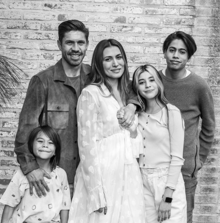 Se retiró Oribe Peralta: revelaron la fortuna del ‘Cepillo’, era el mejor pagado en Chivas y quién es la mujer que lo conquistó