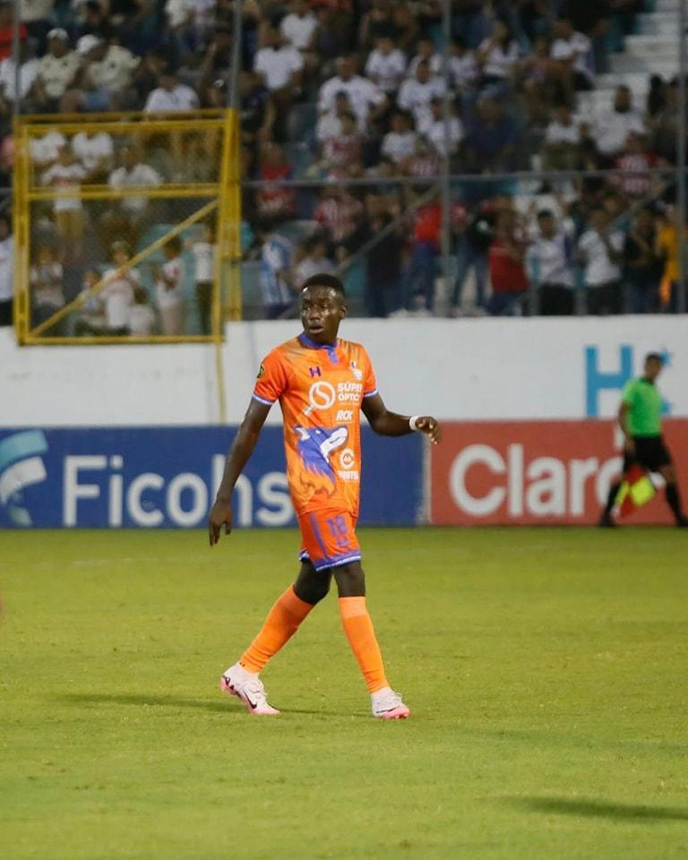 ¿4-4-2 o 4-5-1? Así se arma el posible 11 titular de Honduras que Rueda prepara contra Guatemala y se vienen varios debuts en el amistoso