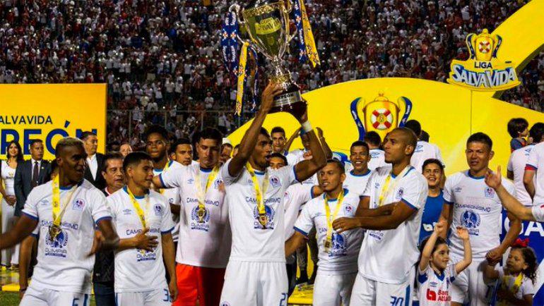 Llegó a 100 triunfos en Liga Nacional: ¡los grandes logros de Pedro Troglio en el fútbol de Honduras con Olimpia!