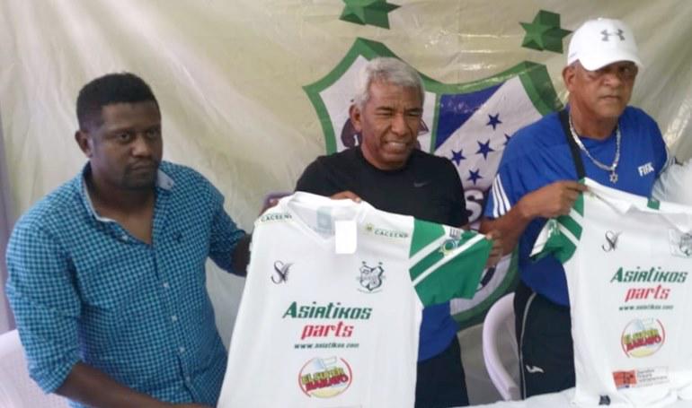 Padre estuvo en épico triunfo contra México en 2007 y su hijo jugará ante el Tri: el presente de Honduras que derrumbó a los aztecas en Copa Oro