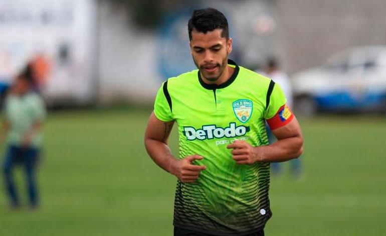 FICHAJES: Tres argentinos vienen a Honduras, Troglio cerca de San Lorenzo y Real España anuncia altas y bajas