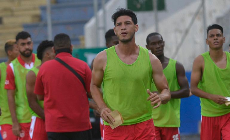 Agencia libre: ¡Futbolistas hondureños que están sin equipo para el Torneo Clausura 2022!