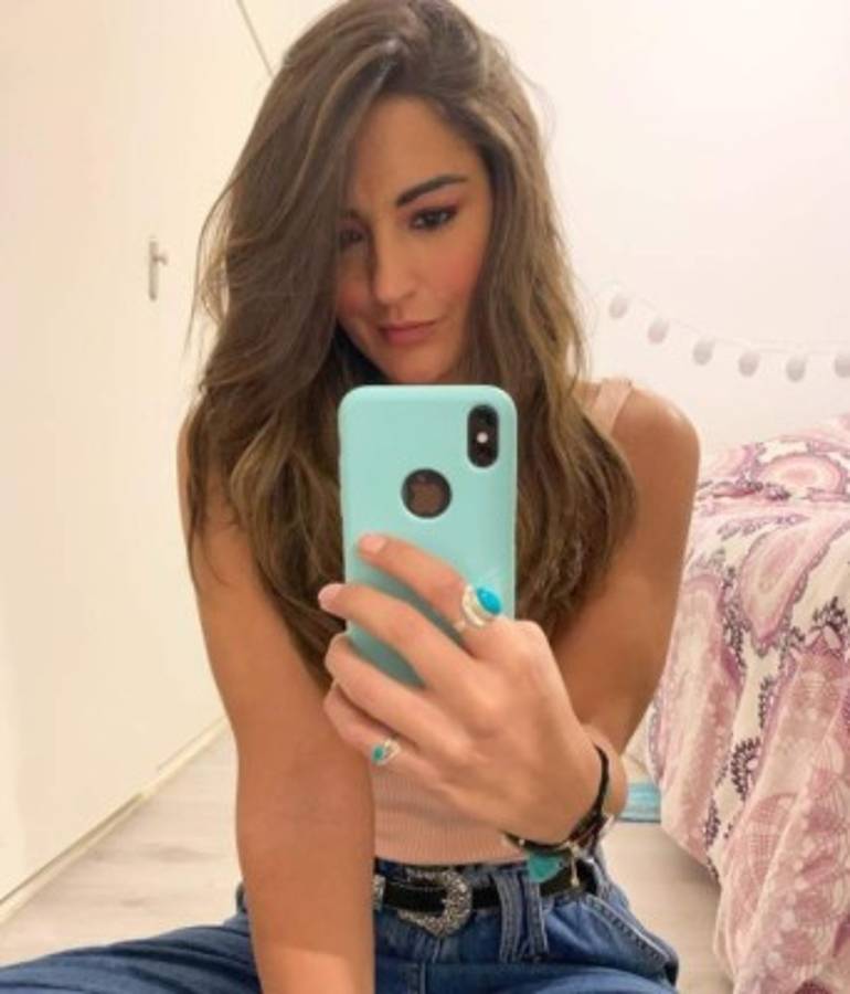 Periodista española revela el calvario que vive por llamar 'negro' a crack del Real Madrid