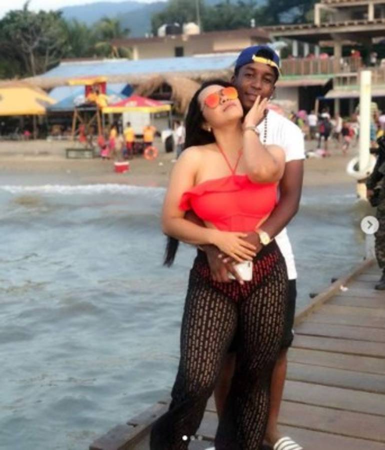 ¡Se termina el verano! Famosas hondureñas y sus fotos en las playas