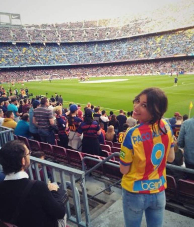 Fotos: La novia de Alcácer, la sensación en la presentación de su novio