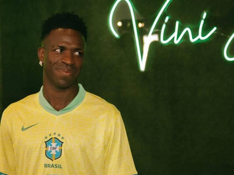 Señala los dos culpables del Real Madrid por los que Vinicius no ganó el Balón de Oro 2024: “Ellos lo perjudicaron”