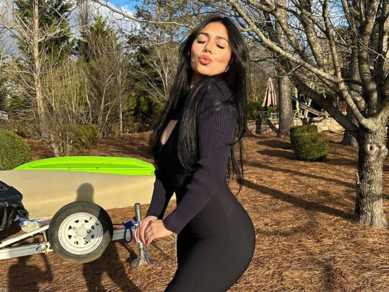 Hermosa olanchana anuncia embarazo y el padre del bebé es legionario hondureño de la MLS