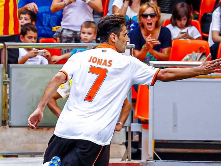 De goleador de la Liga Española a terminar en una farmacia casi inválido: “Me pusieron 42 inyecciones, hoy no aguanto”