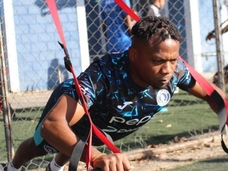 Fichajes: Olimpia amarra dos altas más para el Apertura, Motagua pasa la escoba y hondureño ficha en Alemania