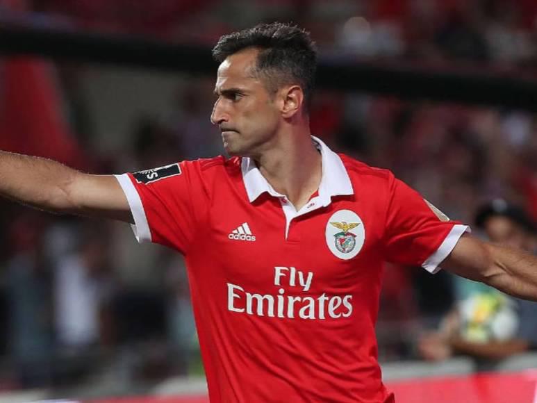 De goleador de la Liga Española a terminar en una farmacia casi inválido: “Me pusieron 42 inyecciones, hoy no aguanto”