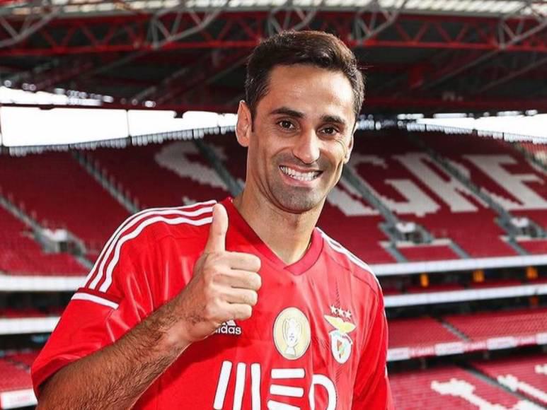 De goleador de la Liga Española a terminar en una farmacia casi inválido: “Me pusieron 42 inyecciones, hoy no aguanto”