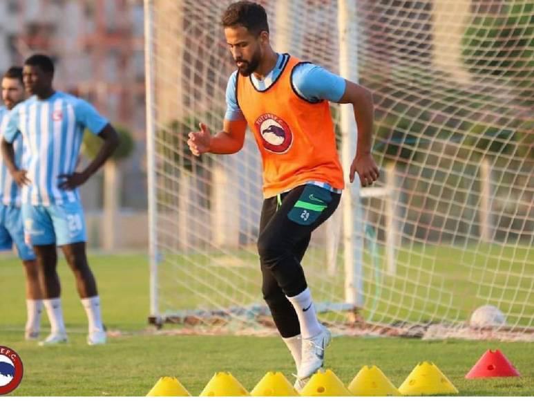 La reacción de Mohamed Salah a la muerte de futbolista que sufrió paro cardíaco en un partido