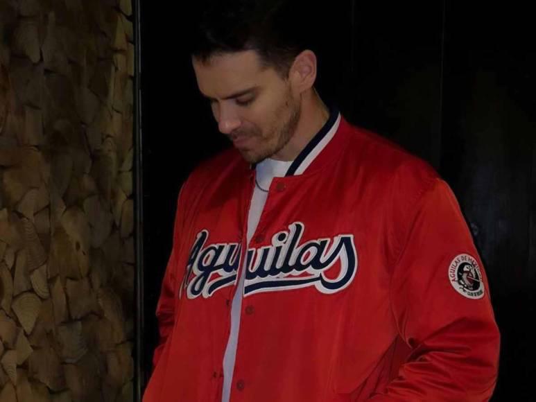 Piden echar a Honduras de la Nations League tras la agresión al mexicano “Vasco” Aguirre y reciben rotunda respuesta