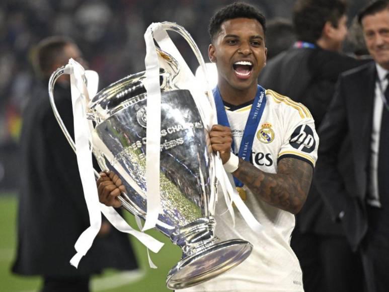 Monstruosidad de equipo: así será el 11 del Real Madrid para la próxima temporada y Bellingham cambia de rol