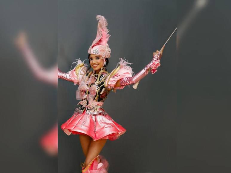 ¡Qué guapas! Las palillonas que enamoraron en los desfiles del Día de la Independencia en Honduras