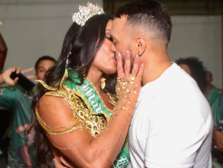 La razón por la que culpan a Adriano de polémica ruptura de la pareja más famosa de Brasil y la respuesta del goleador