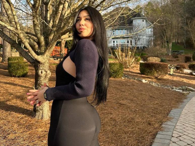 Hermosa olanchana anuncia embarazo y el padre del bebé es legionario hondureño de la MLS