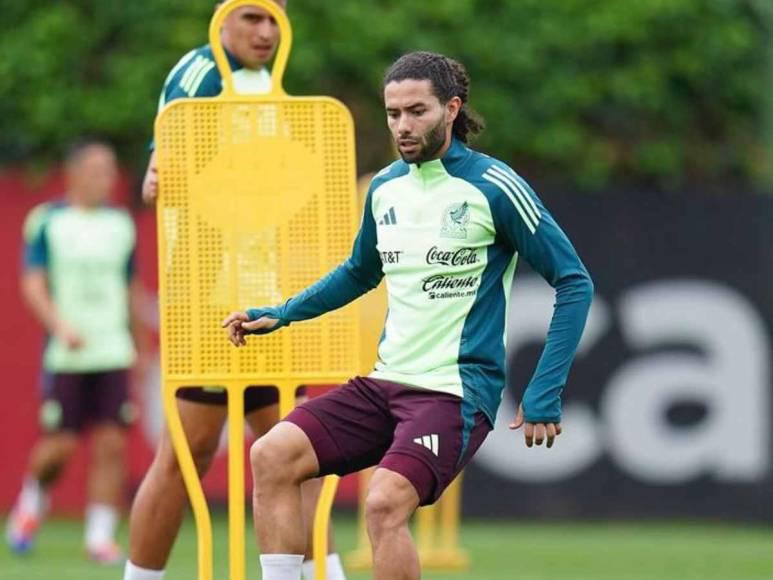 Chino Huerta sorprende y emprende nueva faceta previo al duelo Honduras-México en el estadio Morazán