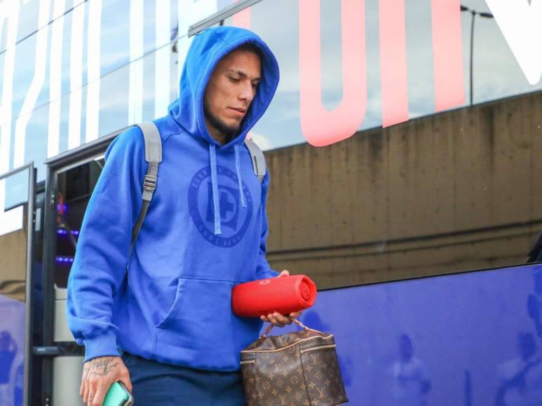 La dura petición de Carlos Salcedo a Cruz Azul tras muerte de su hermana y el pasado oscuro de la chica asesinada