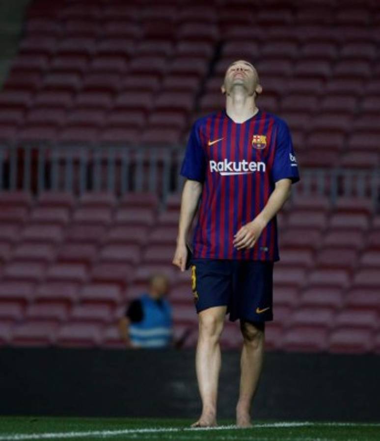 Las fotos de Andrés Iniesta en el Camp Nou que parten el corazón
