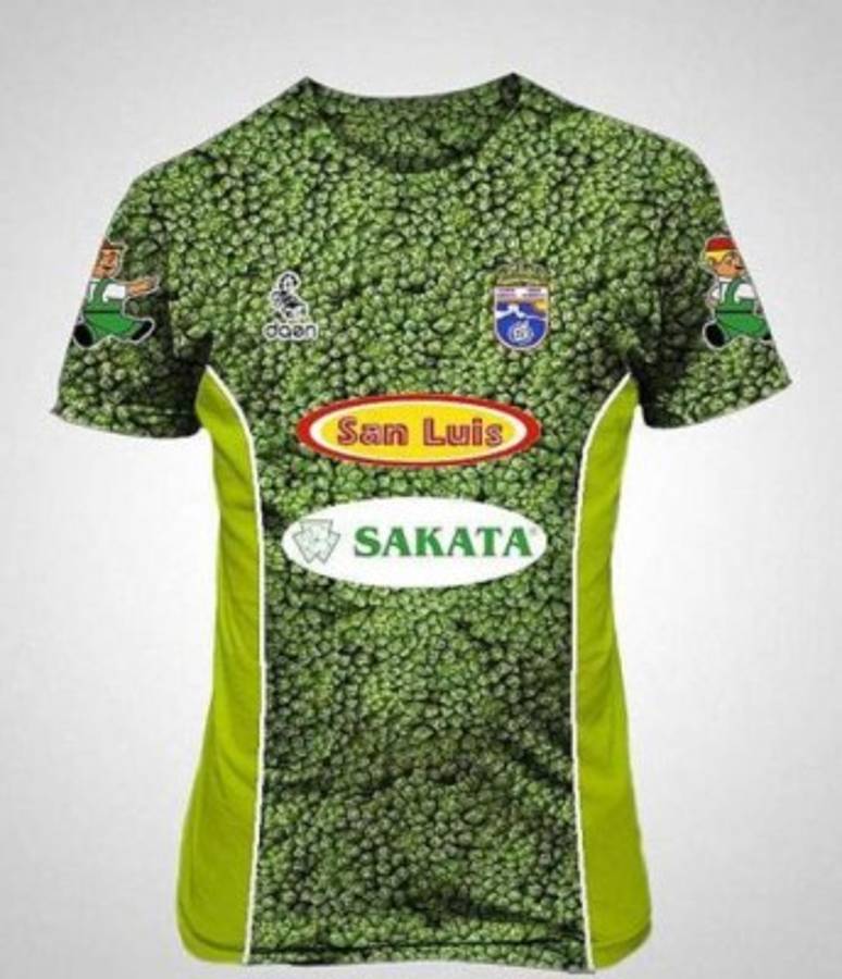 Con la más nueva del Manchester City: Las camisas más feas de la historia del fútbol