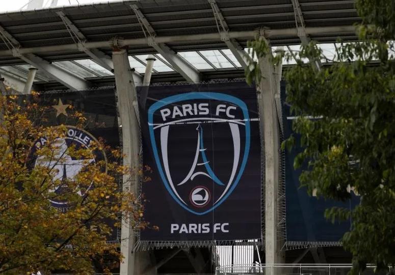 “Este club borrará del mapa al PSG”: el derbi con los estadios más cercanos del mundo; separados por una sola calle