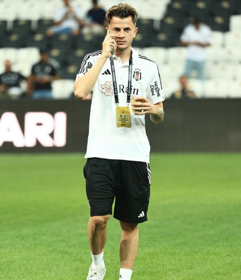 Se abrió una cuenta de Tinder y su club de toda la vida lo despide: ¿Qué tenía en el perfil?