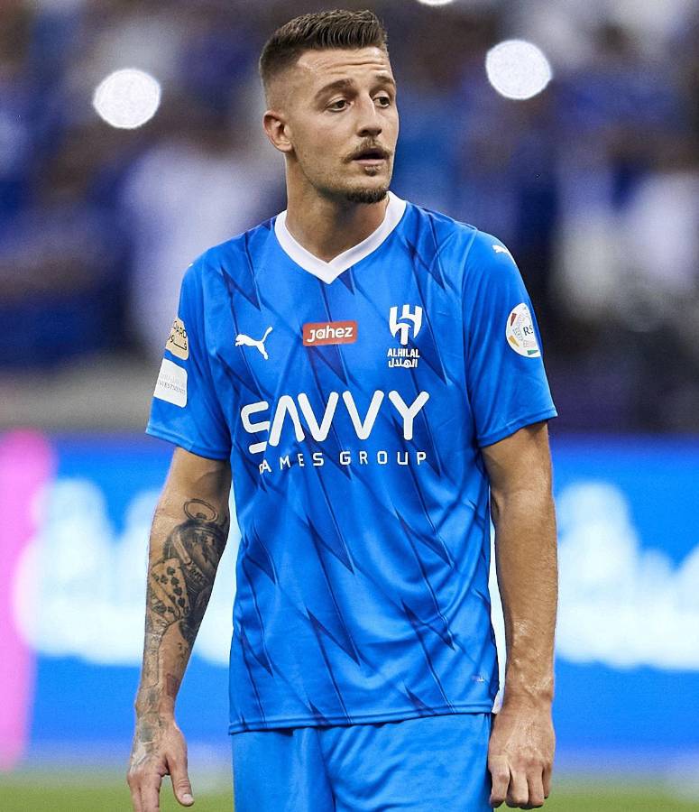 Mientras Cristiano Ronaldo gana 208 millones, Benzema recibe revés: los grandes salarios que se pagarán en Arabia