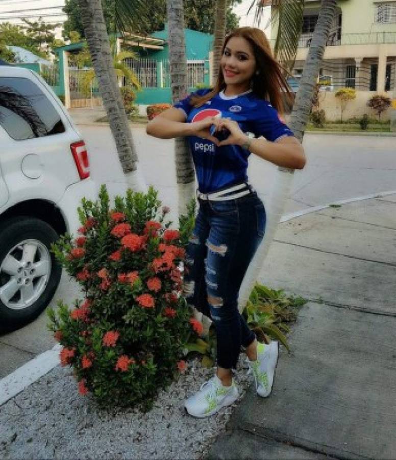 ¡AZULITAS! Aficionadas del Motagua entre las más lindas de Honduras